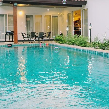 The Beach Pool Villa Pattaya Exterior foto